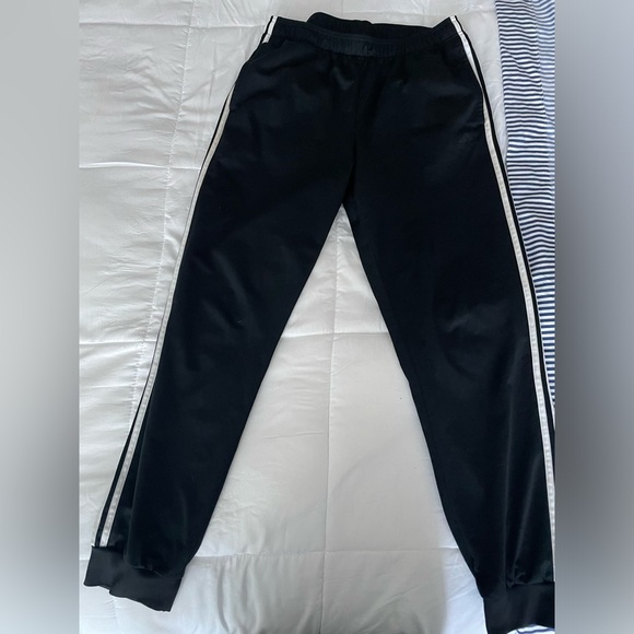 Men’s Adidas Joggers - Picture 3 of 3